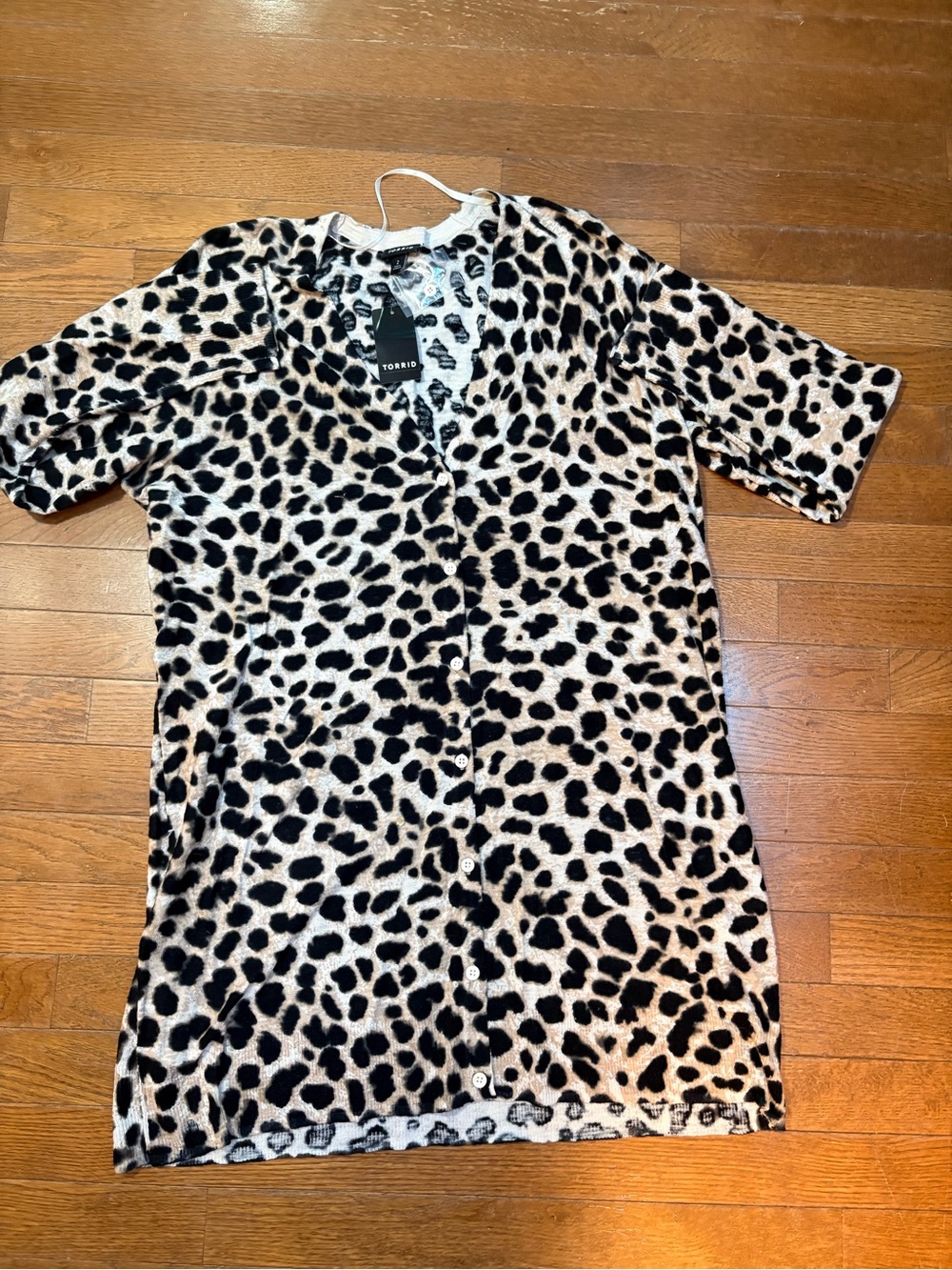 Torrid Black and Cream Leopard Print Button-Up cardigan NWT 2X